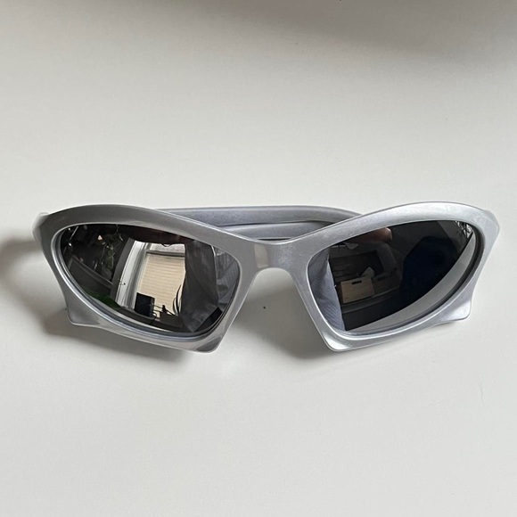 Accessories | Y2k 200s Vintage Style Chrome Silver Surfer